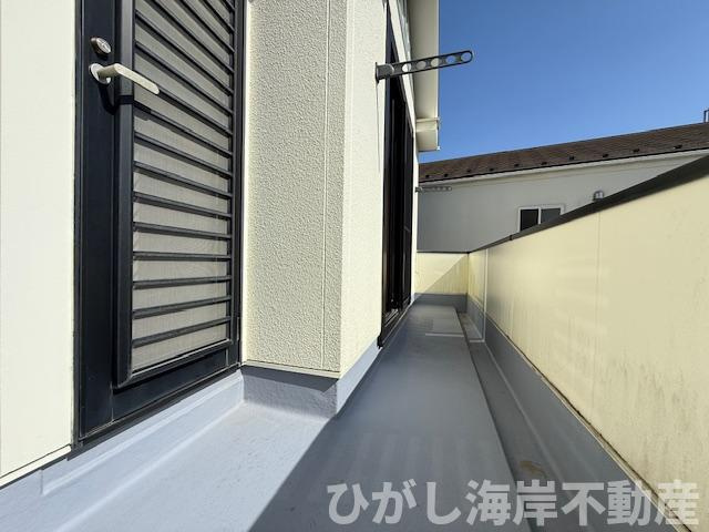 藤沢市辻堂元町３丁目　中古戸建のバルコニー|新規リフォーム完了！　バルコニー