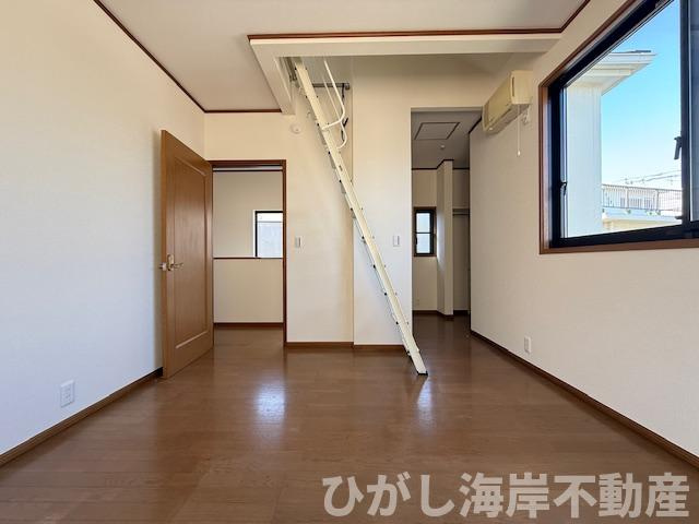 藤沢市辻堂元町３丁目　中古戸建の内装|新規リフォーム完了！　」7.4帖　洋室