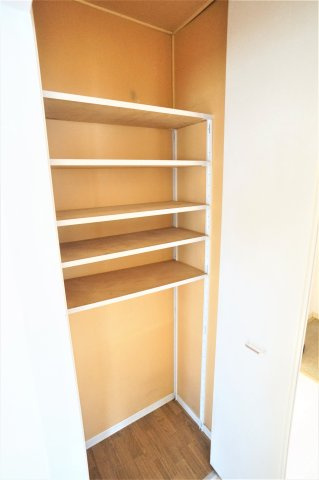 コアロードB棟の収納|別のお部屋の写真です