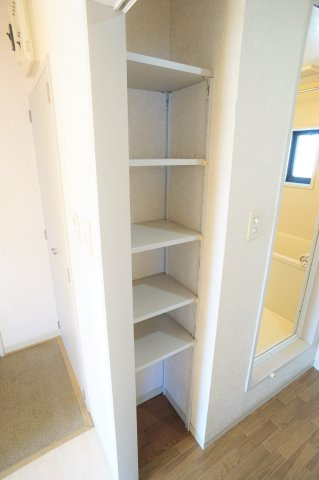 コアロードB棟の収納|別のお部屋の写真です