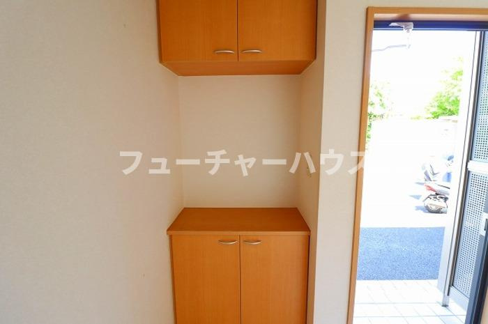 ワイズガーデン　ＡＢＣの玄関
