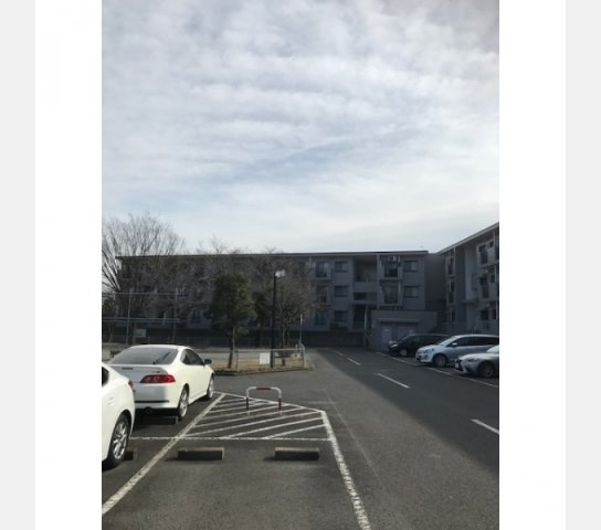 エスポワール松風台Ⅱ番館の駐車場