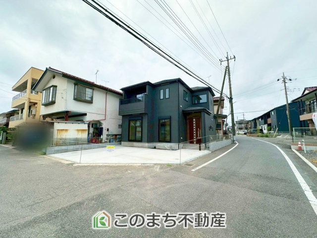 ハートフルタウン宇都宮市御幸ケ原103番の前面道路含む現地写真|前面道路は広々としてます！運転が苦手な方でもお車の出し入れ簡単で安心です☆
