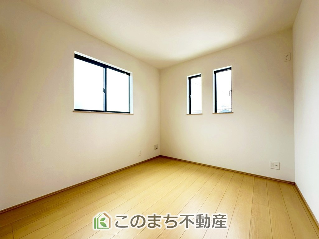 ハートフルタウン宇都宮市御幸ケ原103番の洋室|大切なプライベート空間は、趣味に合わせて使って頂けるようシンプルに仕上げてあります。

