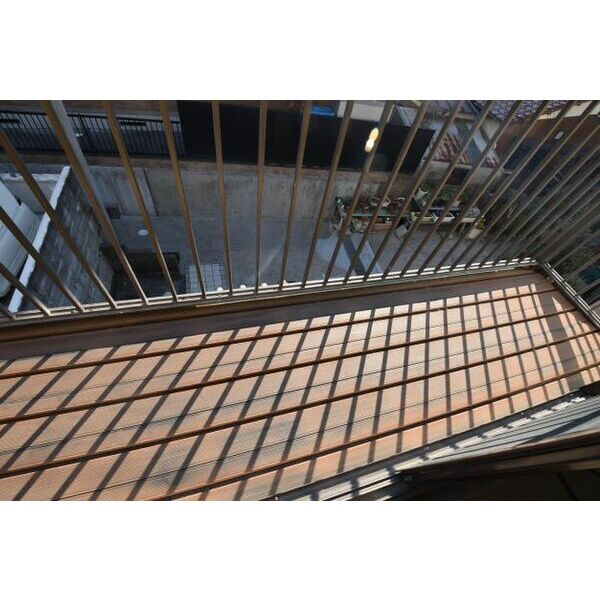 谷八木戸建貸家のバルコニー