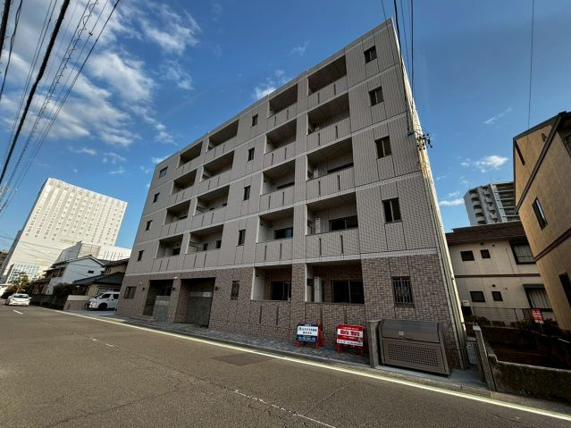 THE 1の外観