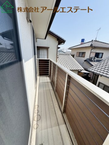 高砂市中島一丁目　山陽電鉄「伊保・荒井駅」徒歩17分のバルコニー
