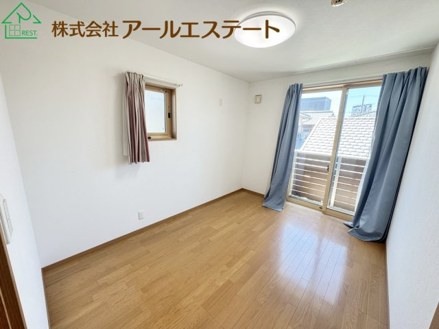 高砂市中島一丁目　山陽電鉄「伊保・荒井駅」徒歩17分の子供部屋