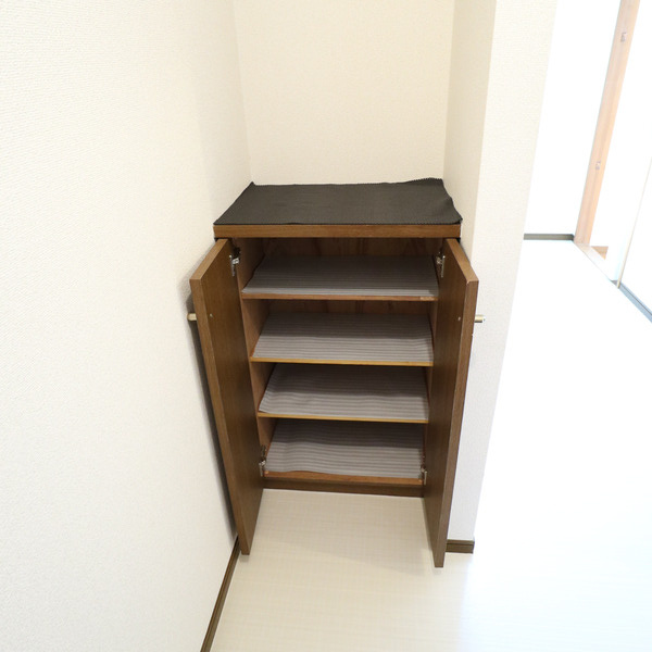 渡辺ビルの玄関