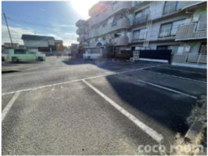 グリーンハイツヤマモの駐車場