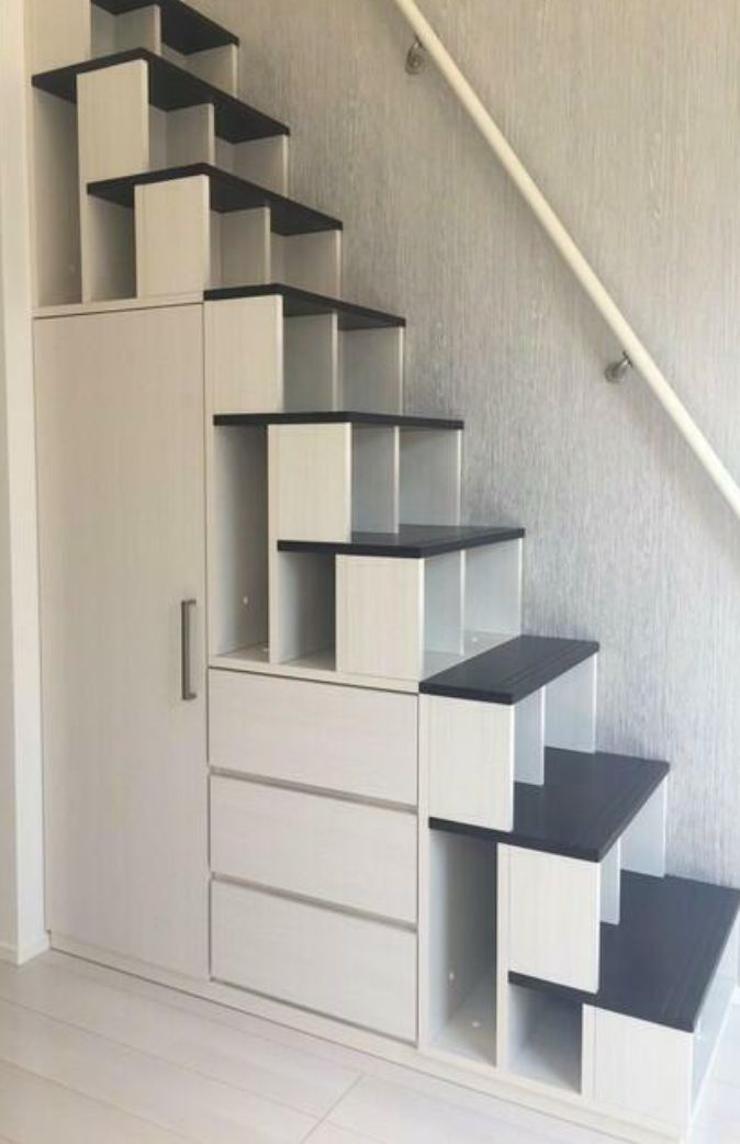 カレッジヒルズ小竹向原の収納|ロフトへの階段はなんとクローゼット＆小物入れ！