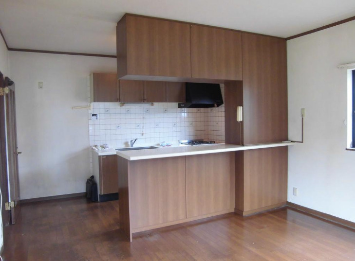 愛甲郡愛川町角田の中古一戸建のキッチン|キッチン２か所