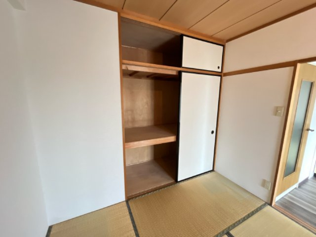 クレスト共和の収納|別号室の写真となります