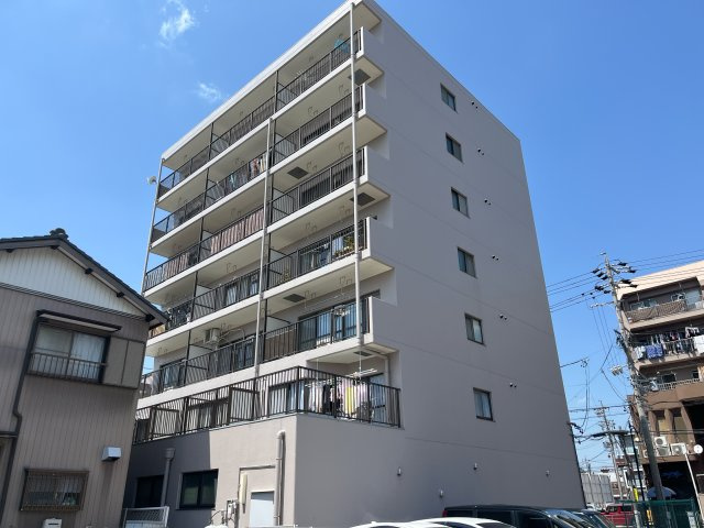 クレスト共和の外観