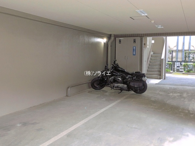 パテラ川越の駐車場