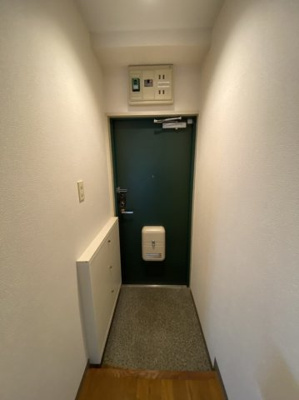 【玄関】 | グローバル秋田屋 | ※同建物ほかのお部屋の写真です。