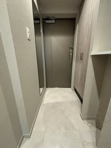 スプランディッド福島WESTの玄関