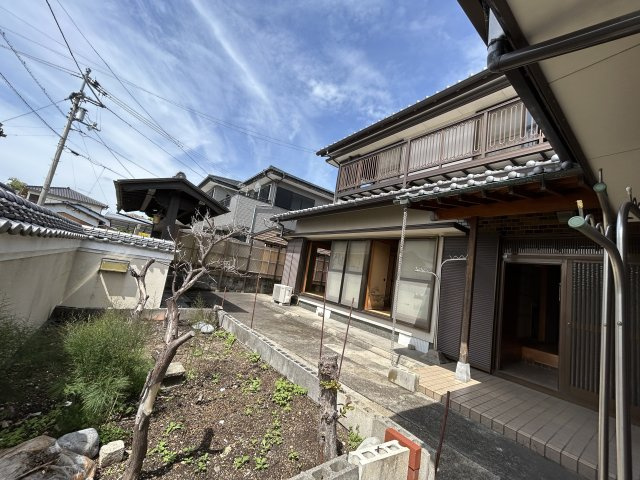 阿南市津乃峰町長浜中古戸建の外観