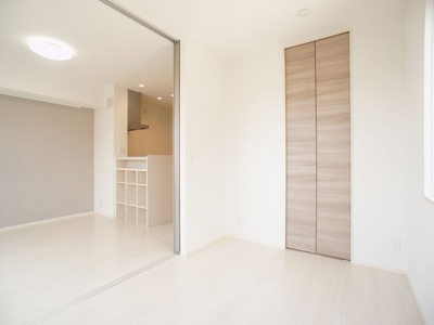 【子供部屋】 | シャルムB | お部屋が広く使える充実収納付きです♪