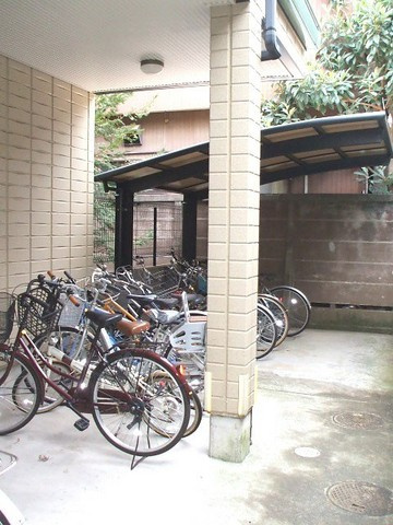 ソネ　クレール・ウエストのその他共用部分|★入居者専用の駐輪場★