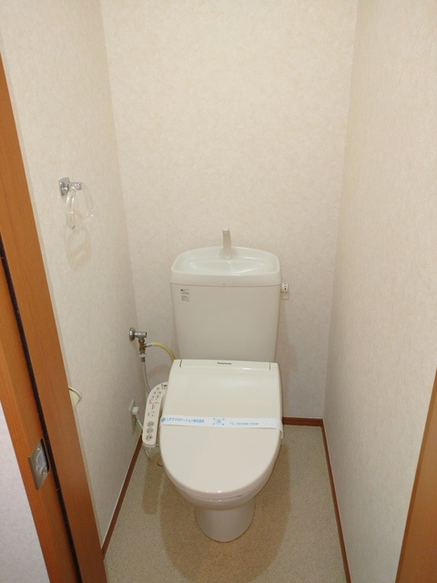 ソネ　クレール・ウエストのトイレ|★写真は同タイプ別号室★