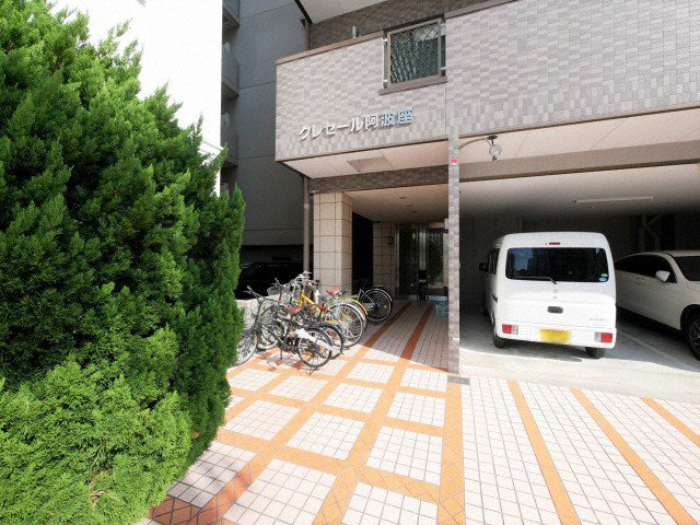 大阪市西区立売堀５丁目の賃貸マンションのエントランス
