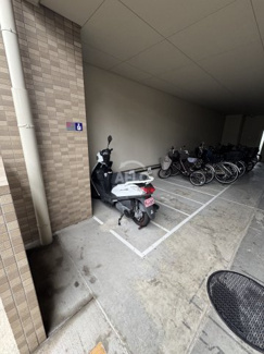 【駐車場】 | キングマンション福島Ⅵ　バイク置き場