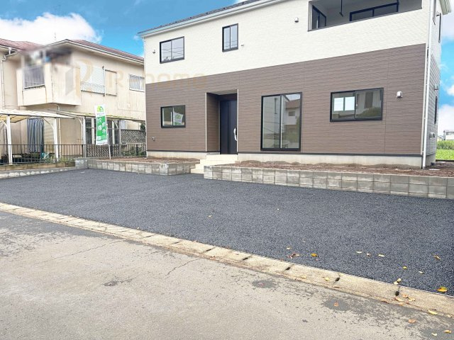 稲敷郡阿見町上長第1　新築戸建て　1号棟の駐車場|カースペースは2台お停めいただけます♪
