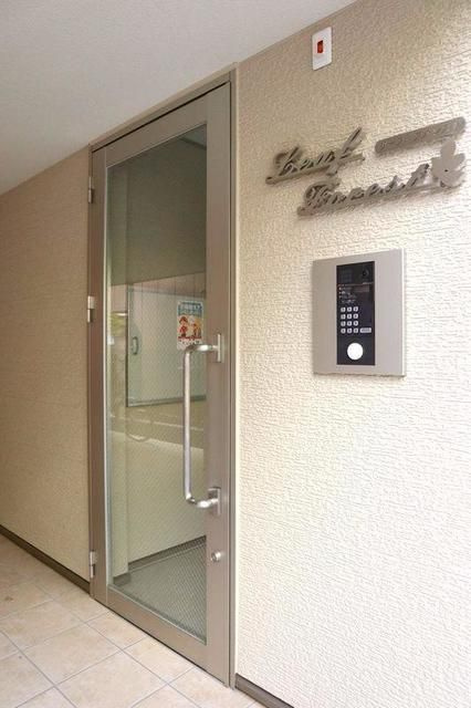 リーフ　フォレストのエントランス