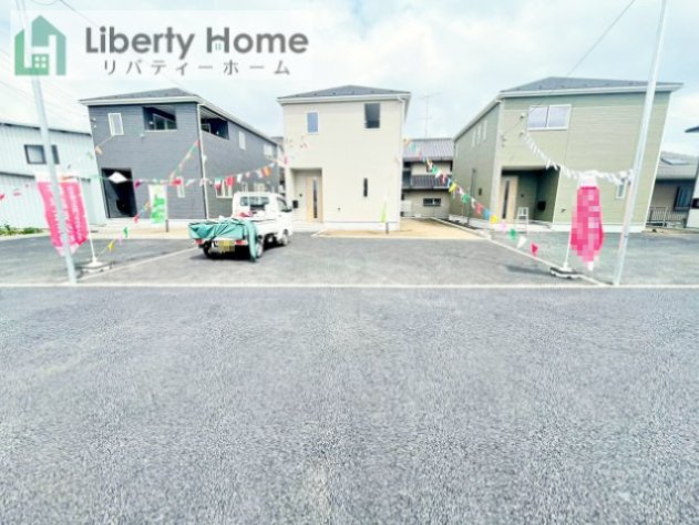 小美玉市羽刈第3　2号棟　新築戸建の駐車場