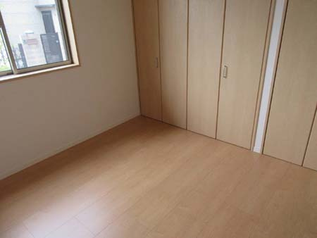 岸和田市吉井町４丁目のハイツの居間・リビング|ゆったり過ごせる居間です