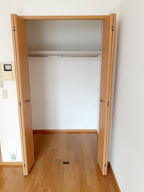 シェーンタール須磨の収納|こまごまとしたものを収納できそうですね
