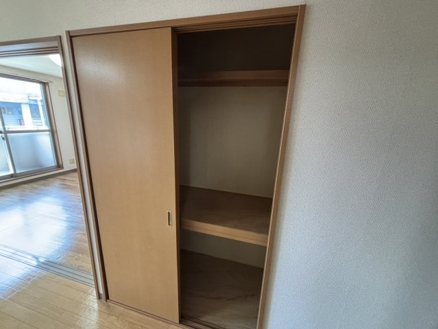 Ｓｕｒｐｌｕｓ　ＫＡＷＡＴＡの収納