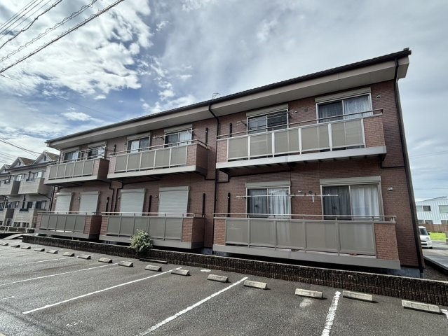 Ｓｕｒｐｌｕｓ　ＫＡＷＡＴＡの外観