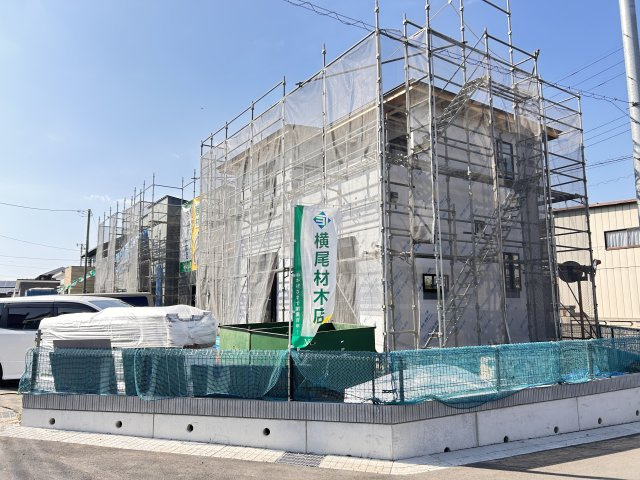 【ワイウッドコート】小山市中久喜 第1期の外観|〇6号棟〇
4LDK+WIC+カースペース2台
全居室6帖超のゆとりあるプラン。
角地で開放感も抜群です！
※2026年4月撮影