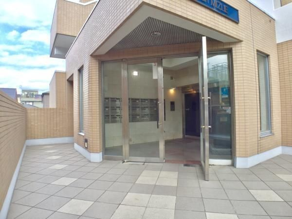 ベルメゾン瑞江のエントランス