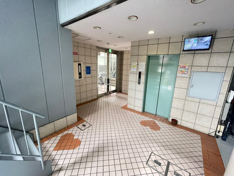 クレセール阿波座のロビー