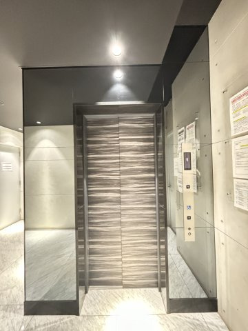 S-RESIDENCE神戸元町のロビー