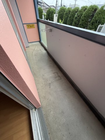 クレストコートの駐車場