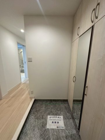 メゾン美貴の玄関