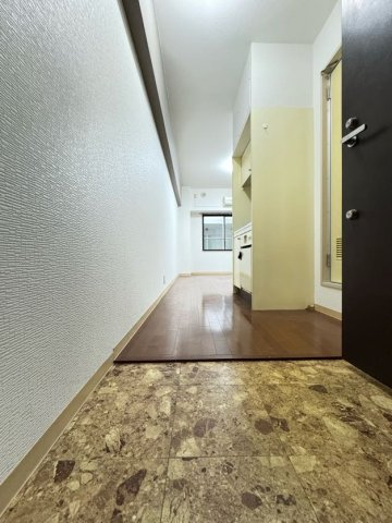 元町アーバンライフの玄関