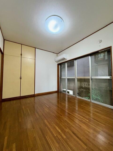 中野区南台４丁目のアパートのバルコニー