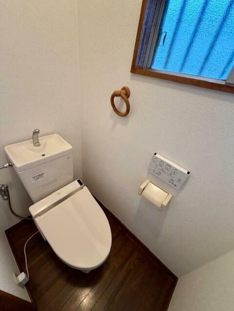 中野区南台４丁目のアパートのトイレ