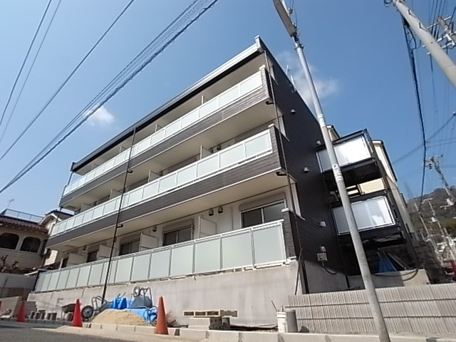 リブリ・新神戸の外観