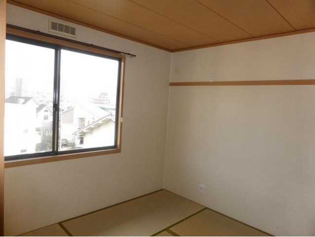 ＰＩＮＥ　ＨＩＬＬの内装