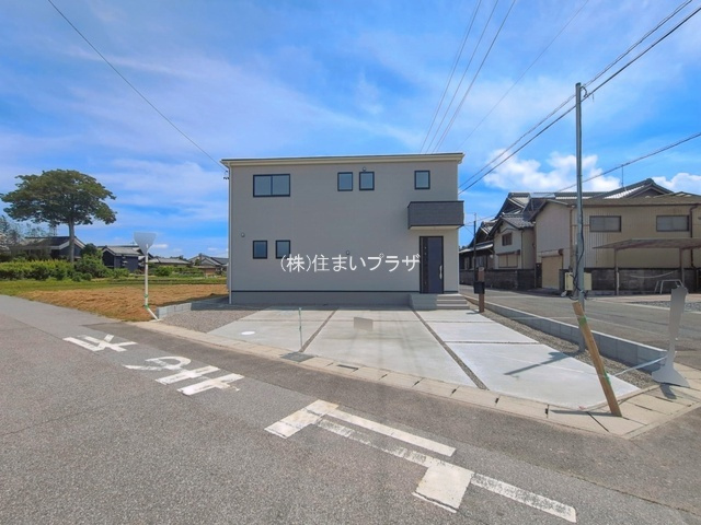 仲介手数料無料）一宮市祐久第２・１号棟の前面道路含む現地写真|前面道路含む現地写真です