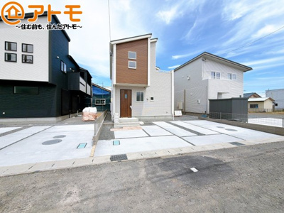 【駐車場】 | 焼津市石津　新築戸建　2号棟 | 並列3台の駐車スペースです♪