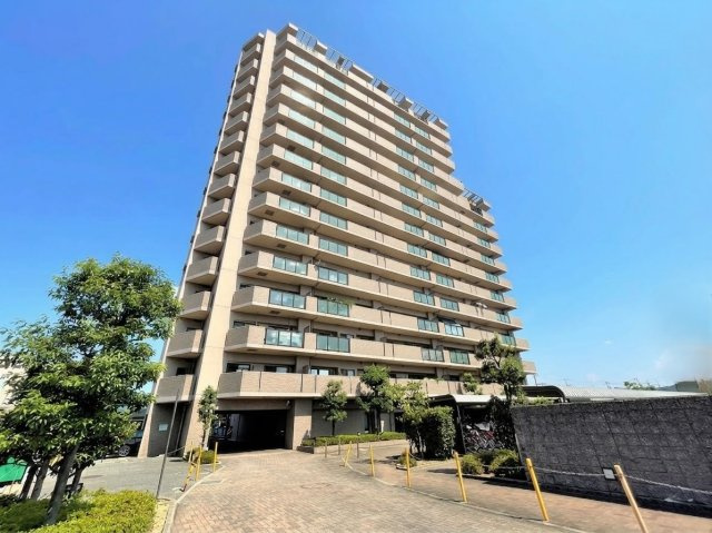 フェアコート北花田の外観