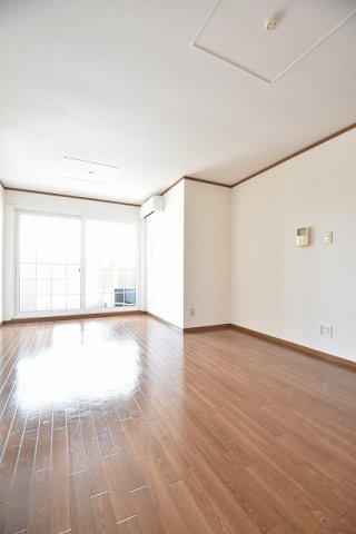 ブルースカイⅣの居間・リビング