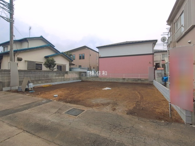 ふじみ野市苗間の新築一戸建の前面道路含む現地写真